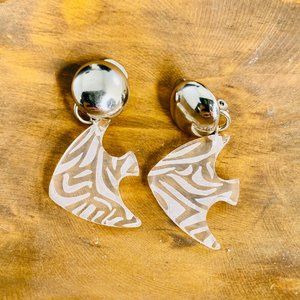 Vintage Lucite Acrylic Etched Dangle Angelfish Clip On Earring